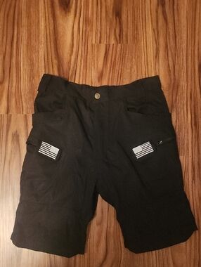 Men's Black Cargo Shorts with Zip Pockets